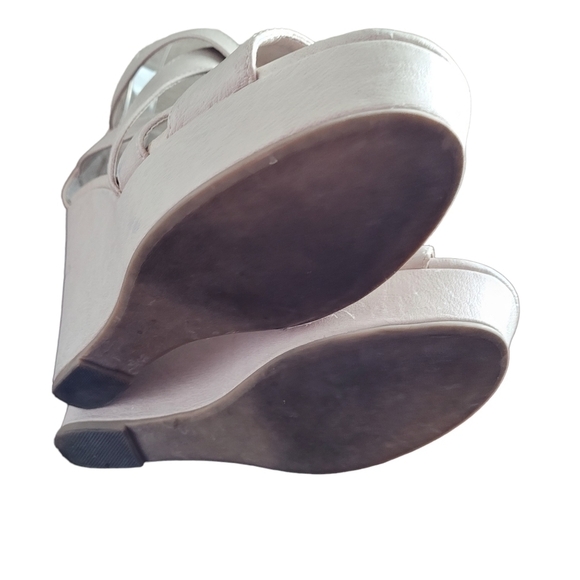 Material Girl Maxel Beige Strappy Wedges Size 7 - Picture 7 of 13